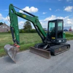 Bobcat E55 Mini-pelle Hydraulique 5.7T avec Attache Rapide et 3 Godets d'Occasion 2012