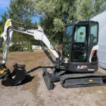 Bobcat E27Z Mini-pelle Hydraulique 2.7T ZTS avec Equipement Engcon et 4 Godets d'Occasion 2021