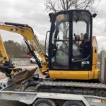 Caterpillar 302.7D Mini-pelle 2.67T avec BRH, Remorque 3.5T et 4 Godets d'Occasion 2013