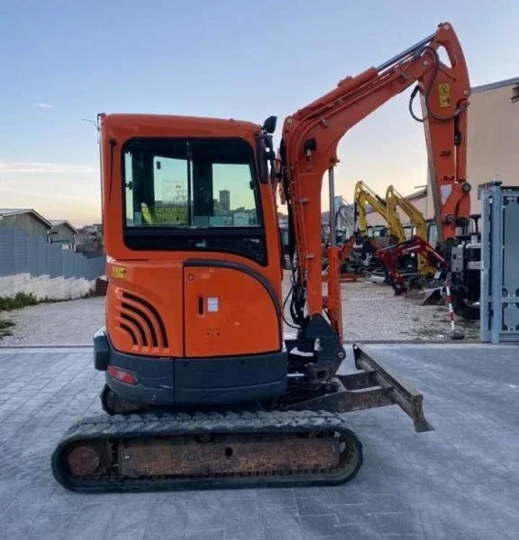 Doosan DX 27 Z Mini-pelle 2.8T ZTS avec Attache Rapide et 3 Godets d'Occasion 2016