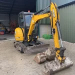 JCB 8026 CTS Mini-pelle 2,6 Tonnes d'occasion 2014 - 3265 heures - Clim et cabine fermée