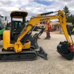 Komatsu PC30MR Mini-pelle 3,29 Tonnes d'occasion 2008 - 3810 heures - Ligne BRH et auvent